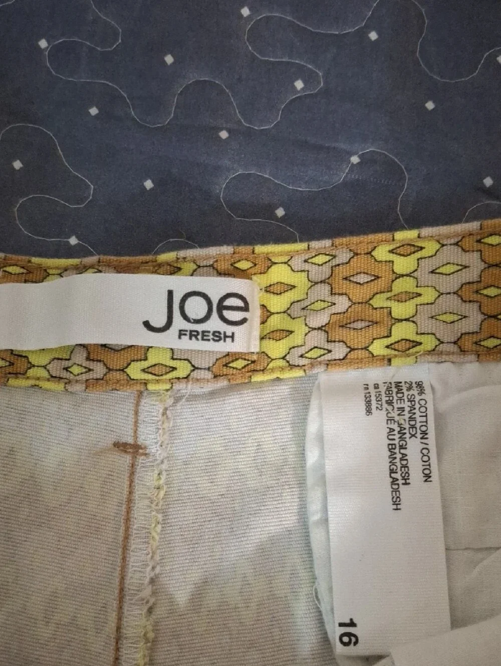 Joe Fresh Yellow and Tan Geo-Print Women’s Shorts Size 16